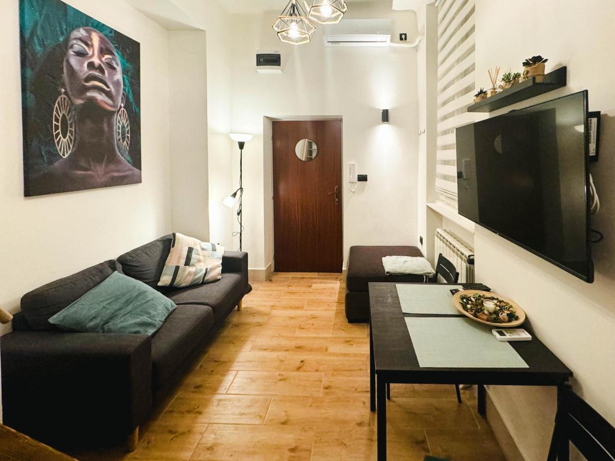 Comfy Studio In City Center Belgrado Exterior foto
